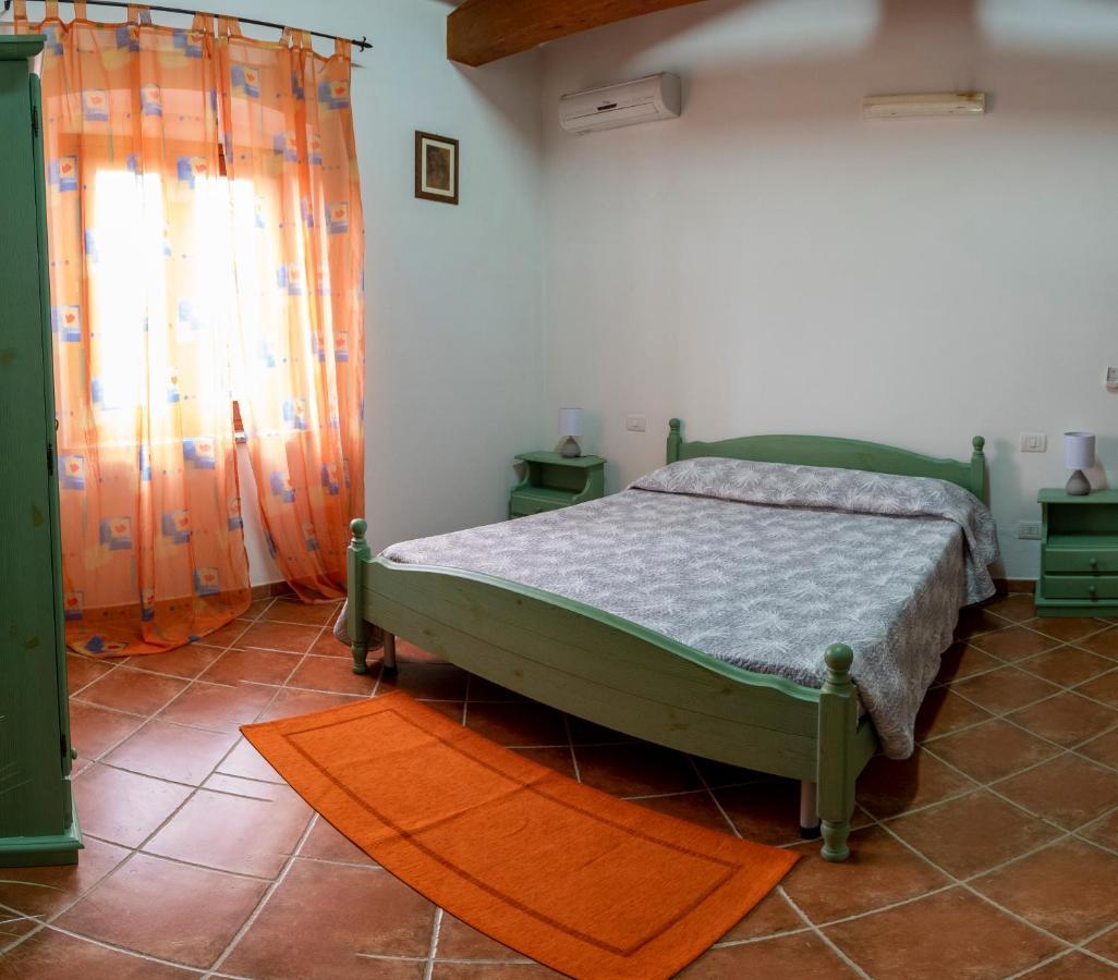 Masainas Is Cuccus B&B 외부 사진
