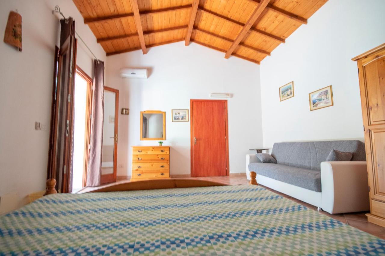 Masainas Is Cuccus B&B 외부 사진